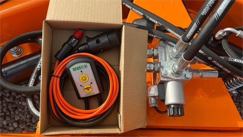 Limas Vario SHL 330 Med lys - Bajak salju untuk Peralatan pertanian: gambar 2 Limas Vario SHL 330 Med lys - Bajak salju untuk Peralatan pertanian: gambar 2