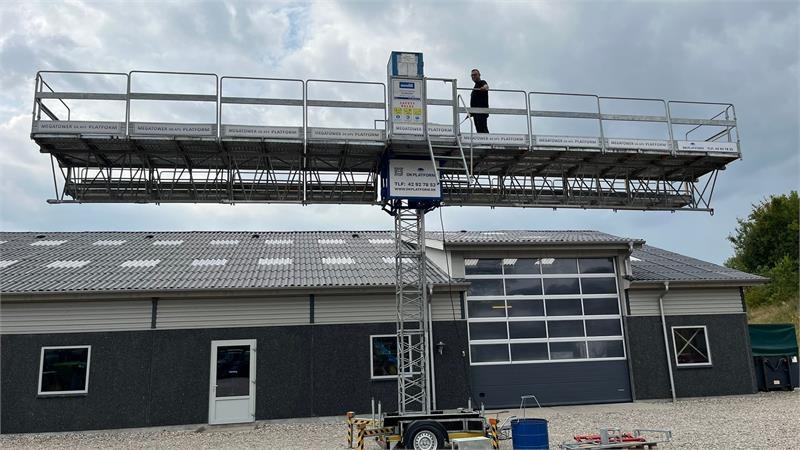 Manitou Mandskabskurv arbejdsplatformen, Byggeelevatorer, - Telehandler: gambar 1 Manitou Mandskabskurv arbejdsplatformen, Byggeelevatorer, - Telehandler: gambar 1