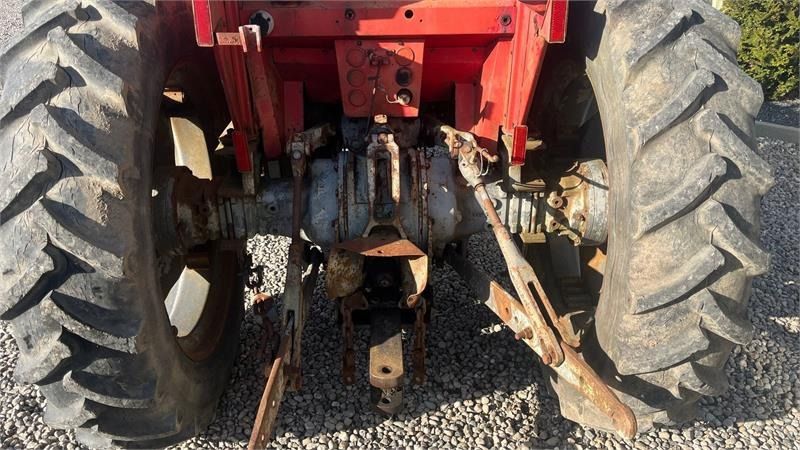 Massey Ferguson 575 8 gears model - Traktor: gambar 4 Massey Ferguson 575 8 gears model - Traktor: gambar 4