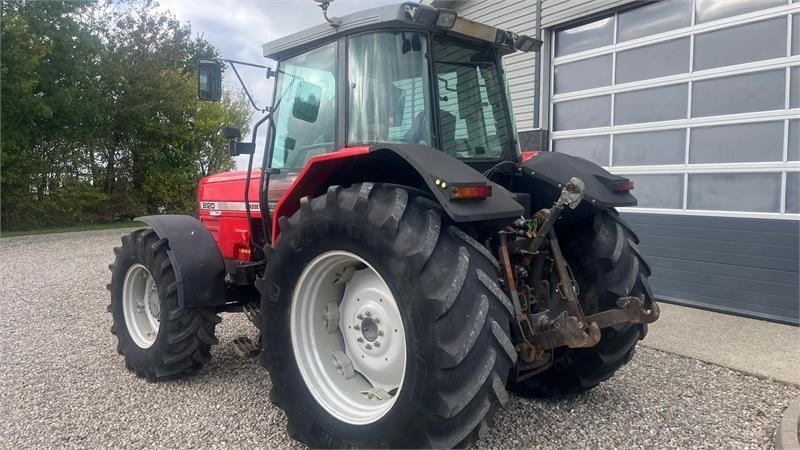 Massey Ferguson 8120 DYNA 4 Med frontlift - Traktor: gambar 3 Massey Ferguson 8120 DYNA 4 Med frontlift - Traktor: gambar 3