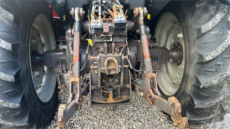 Massey Ferguson 8140 Dyna Shift - Traktor: gambar 4 Massey Ferguson 8140 Dyna Shift - Traktor: gambar 4