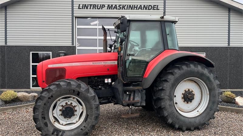 Massey Ferguson 8250 Powercontrol - Traktor: gambar 1 Massey Ferguson 8250 Powercontrol - Traktor: gambar 1