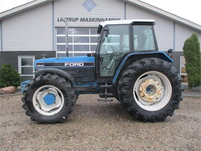 New Holland 7840 SLE, med rigtig god dæk montering og knap på - Traktor: gambar 1 New Holland 7840 SLE, med rigtig god dæk montering og knap på - Traktor: gambar 1
