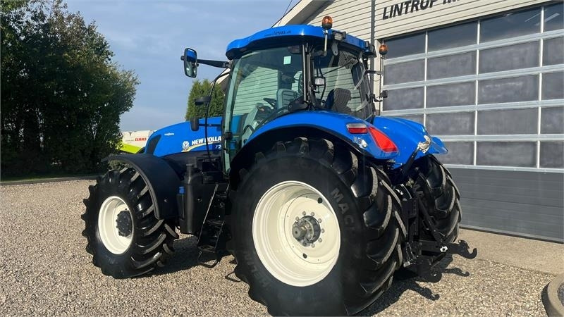 New Holland T7.270 AutoCommand med frontlift - Traktor: gambar 3 New Holland T7.270 AutoCommand med frontlift - Traktor: gambar 3