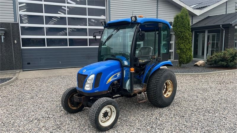 New Holland TC35DA - Traktor: gambar 2 New Holland TC35DA - Traktor: gambar 2