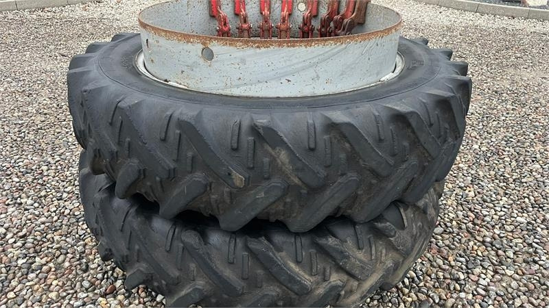 Schaad 13.6-38 Med ring og 8 låse - Ban untuk Peralatan pertanian: gambar 4 Schaad 13.6-38 Med ring og 8 låse - Ban untuk Peralatan pertanian: gambar 4