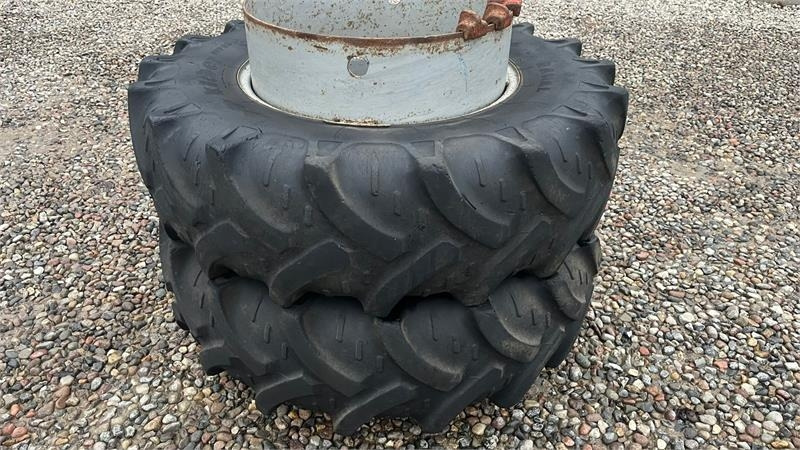 Schaad 13.6R24 Med ring og 4 låse - Ban untuk Peralatan pertanian: gambar 4 Schaad 13.6R24 Med ring og 4 låse - Ban untuk Peralatan pertanian: gambar 4