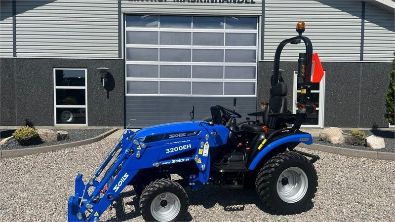 Solis H26 HST Med Frontlæsser og GardenPro dæk - Traktor kota: gambar 1 Solis H26 HST Med Frontlæsser og GardenPro dæk - Traktor kota: gambar 1