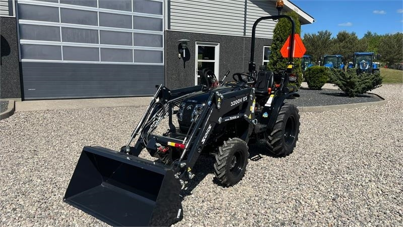Solis S26 6+2 gearmaskine Limited Edition i sort med bre - Traktor kota: gambar 2 Solis S26 6+2 gearmaskine Limited Edition i sort med bre - Traktor kota: gambar 2