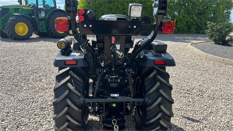 Solis S26 Limited Edition i sort 6+2 Gearmaskine med Ser - Traktor kota: gambar 4 Solis S26 Limited Edition i sort 6+2 Gearmaskine med Ser - Traktor kota: gambar 4