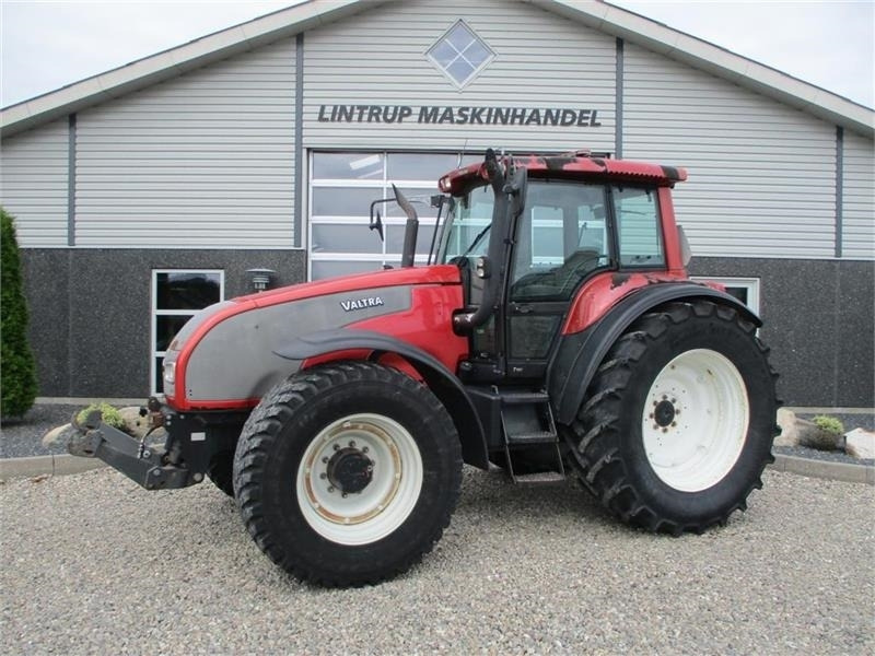 Valtra T190 Med frontlift og affjedret foraksel - Traktor: gambar 1 Valtra T190 Med frontlift og affjedret foraksel - Traktor: gambar 1