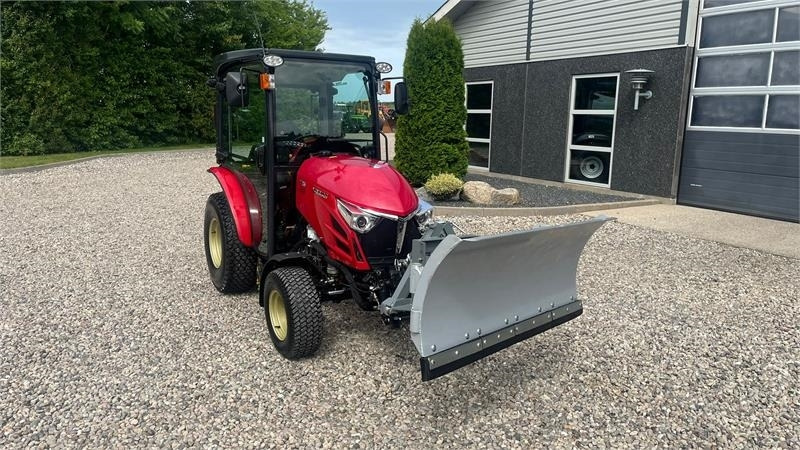 Traktor kota Yanmar YT 235H 4WD Snow Edition med sneplov og spreder: gambar 19