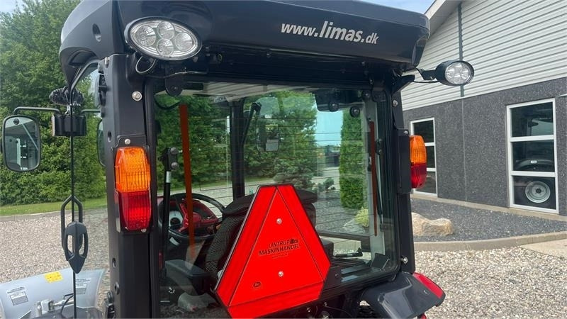 Traktor kota Yanmar YT 235H 4WD Snow Edition med sneplov og spreder: gambar 6