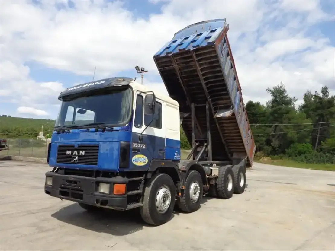 MAN 33.372 MAN 35.372 8X4 Kipper -Airco - Truk jungkit: gambar 1 MAN 33.372 MAN 35.372 8X4 Kipper -Airco - Truk jungkit: gambar 1