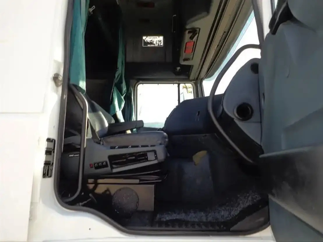 Tractor head DAF XF 480 DAF XF.480 4X2 Super Space Intarder: gambar 9