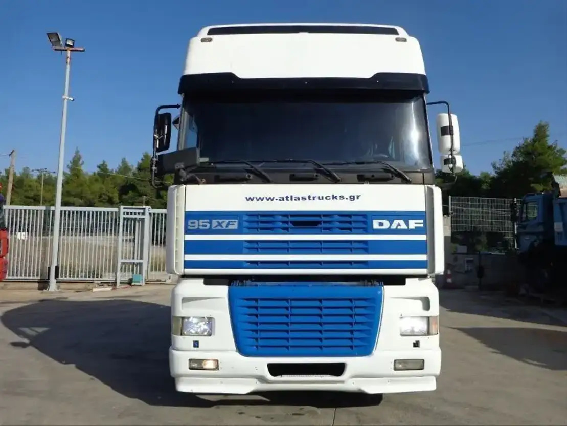DAF XF 480 DAF XF.480 4X2 Super Space Intarder - Tractor head: gambar 3 DAF XF 480 DAF XF.480 4X2 Super Space Intarder - Tractor head: gambar 3