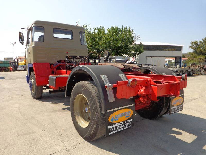 Scania LB111 Scania LB1114X2 - Tractor head: gambar 5 Scania LB111 Scania LB1114X2 - Tractor head: gambar 5