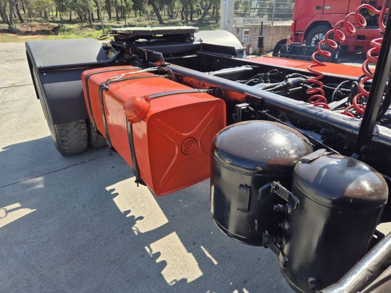 Tractor head Scania LB111: gambar 6 Tractor head Scania LB111: gambar 6