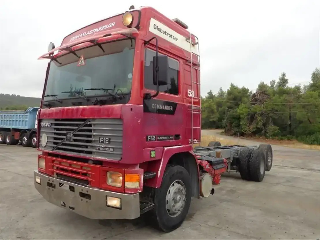 Volvo F 12.400 Volvo F12 6X2 405Hp -TD123ES - Truk sasis: gambar 2 Volvo F 12.400 Volvo F12 6X2 405Hp -TD123ES - Truk sasis: gambar 2