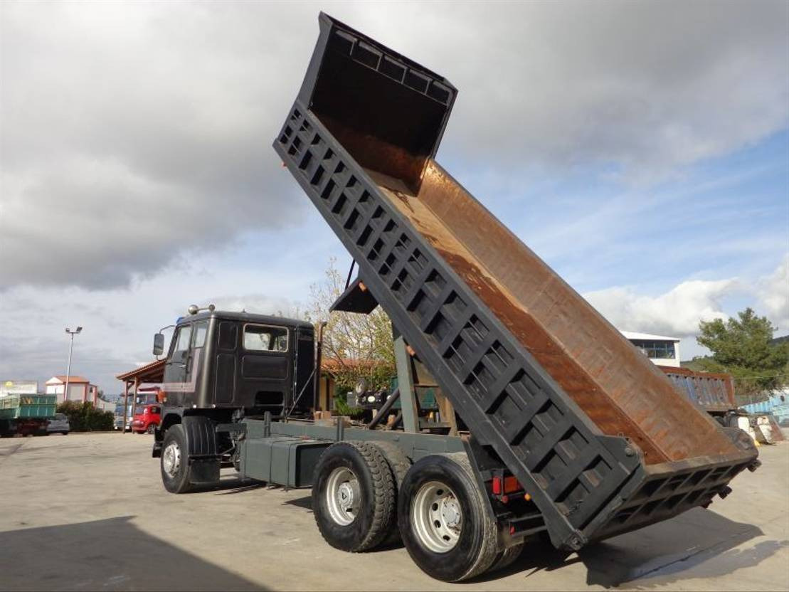 Volvo F 89 VOLVO F89 (6X2) -KIPPER - Truk jungkit: gambar 5 Volvo F 89 VOLVO F89 (6X2) -KIPPER - Truk jungkit: gambar 5