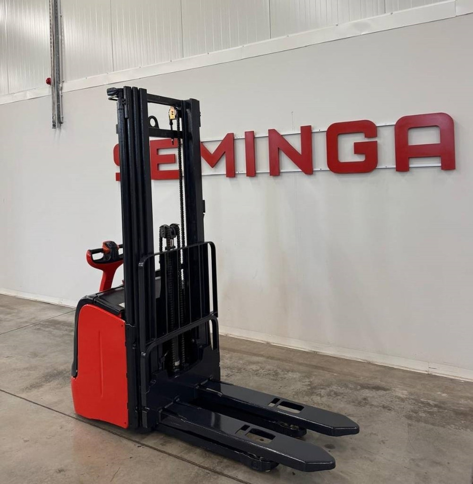 Linde 10848 L14 - Forklift: gambar 1 Linde 10848 L14 - Forklift: gambar 1