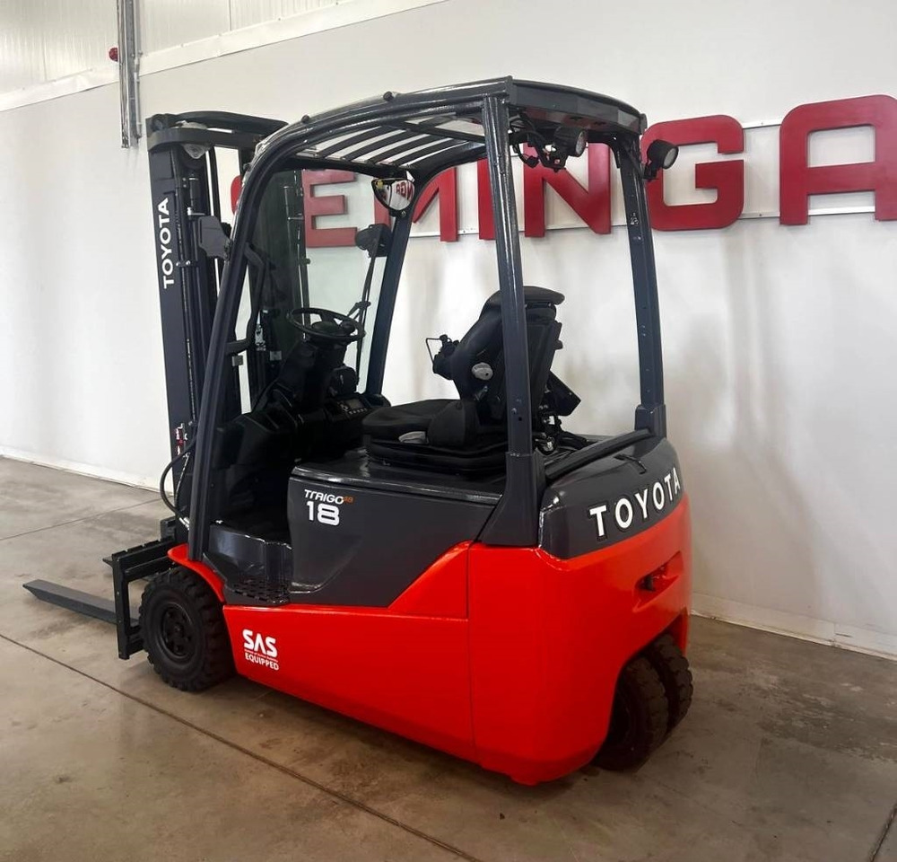 Toyota 10941 8FBE18T - Forklift listrik: gambar 3 Toyota 10941 8FBE18T - Forklift listrik: gambar 3