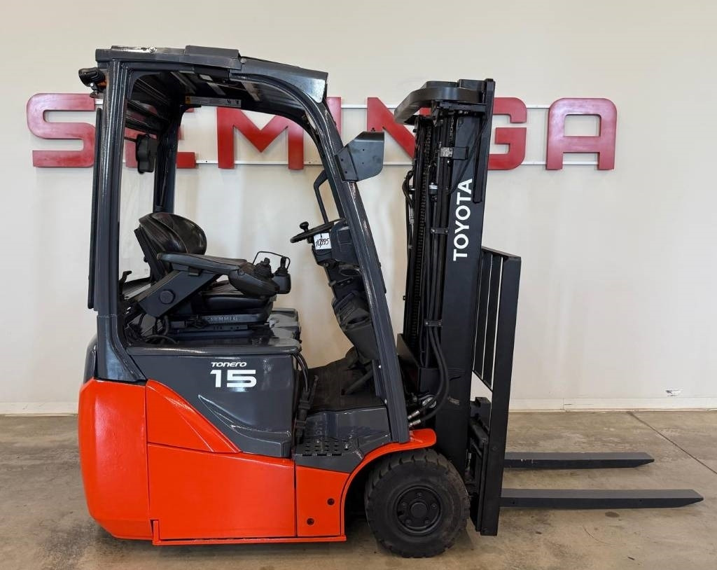Toyota 10995 - 8FBET15 - Forklift listrik: gambar 2 Toyota 10995 - 8FBET15 - Forklift listrik: gambar 2