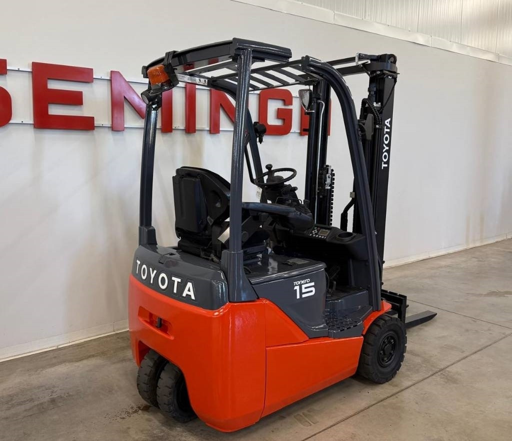 Toyota 11051 - 8FBE15T - Forklift listrik: gambar 4 Toyota 11051 - 8FBE15T - Forklift listrik: gambar 4
