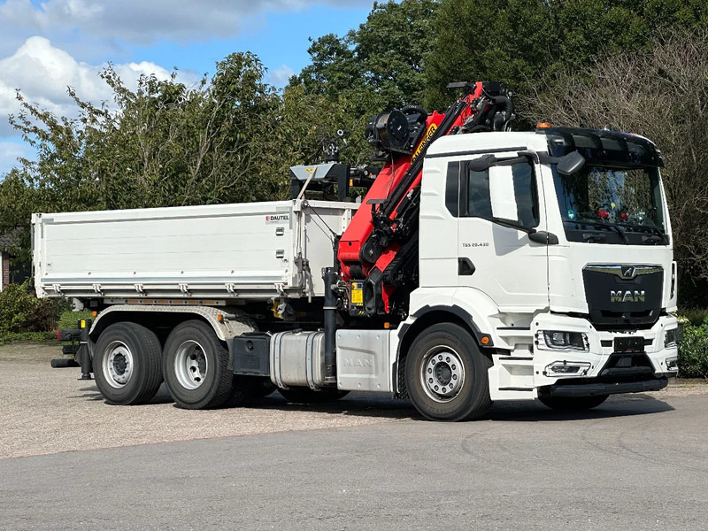 MAN TGS 26.430 2022!EURO6!! 6x2!! PALFINGER 23tm+JIB+LIER/WINCH!!DREISEITEN KIPPER/BORDMATIC!!9tkm - Truk jungkit, Truk derek: gambar 4 MAN TGS 26.430 2022!EURO6!! 6x2!! PALFINGER 23tm+JIB+LIER/WINCH!!DREISEITEN KIPPER/BORDMATIC!!9tkm - Truk jungkit, Truk derek: gambar 4