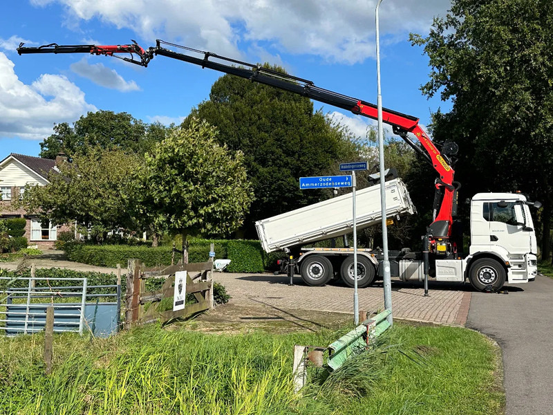 MAN TGS 26.430 2022!EURO6!! 6x2!! PALFINGER 23tm+JIB+LIER/WINCH!!DREISEITEN KIPPER/BORDMATIC!!9tkm - Truk jungkit, Truk derek: gambar 3 MAN TGS 26.430 2022!EURO6!! 6x2!! PALFINGER 23tm+JIB+LIER/WINCH!!DREISEITEN KIPPER/BORDMATIC!!9tkm - Truk jungkit, Truk derek: gambar 3