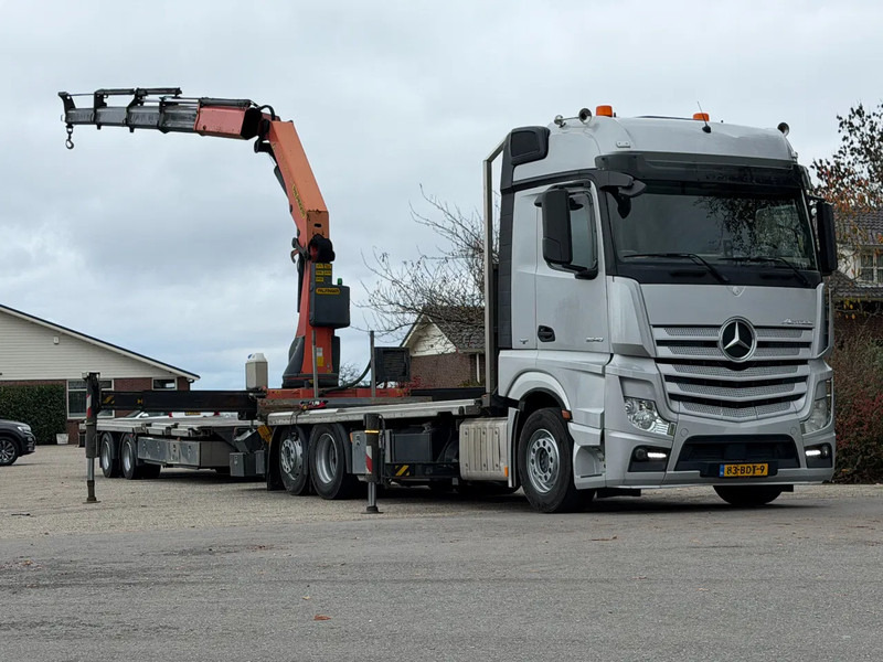 Mercedes-Benz Actros 2640 PALFINGER 34TM CRANE/GRUE!!RADIO REMOTE!!EURO6!! - Truk derek: gambar 1 Mercedes-Benz Actros 2640 PALFINGER 34TM CRANE/GRUE!!RADIO REMOTE!!EURO6!! - Truk derek: gambar 1