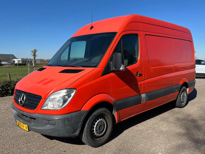 Mercedes-Benz Sprinter 211 211 CDI L2H2 366 DC - Van kecil: gambar 1 Mercedes-Benz Sprinter 211 211 CDI L2H2 366 DC - Van kecil: gambar 1