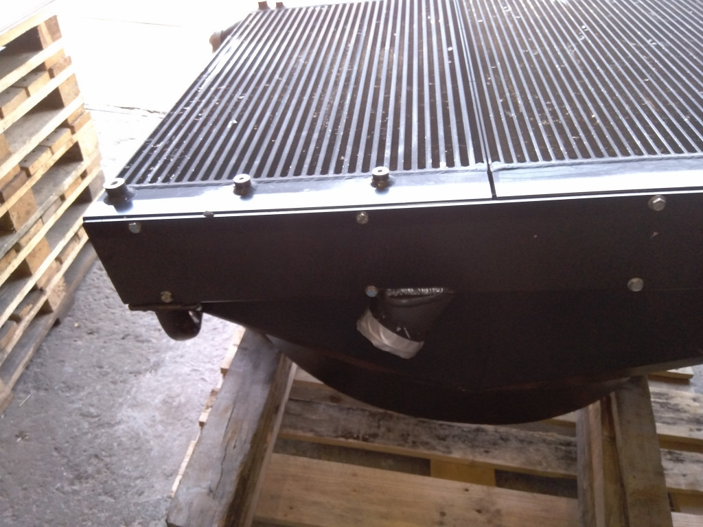 Bomag BM1000-35 - - Intercooler untuk Peralatan konstruksi: gambar 3 Bomag BM1000-35 - - Intercooler untuk Peralatan konstruksi: gambar 3