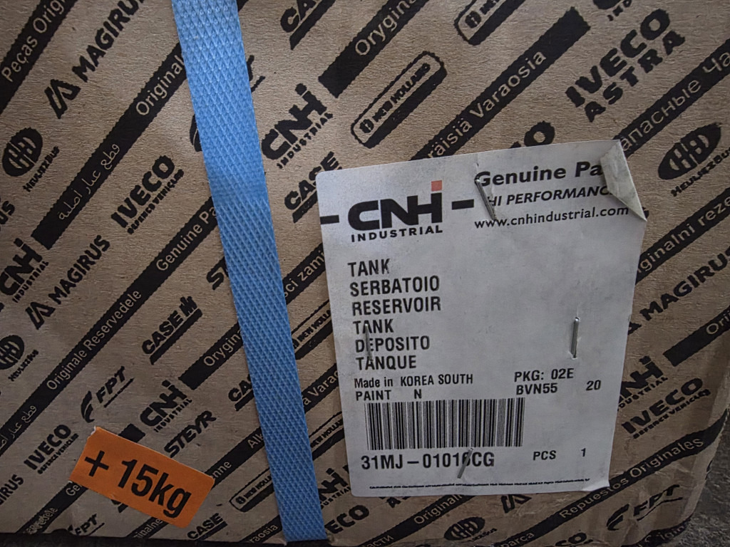 Case 31MJ-01016CG - 31MJ-01016 - Tangki hidrolik untuk Peralatan konstruksi: gambar 3 Case 31MJ-01016CG - 31MJ-01016 - Tangki hidrolik untuk Peralatan konstruksi: gambar 3