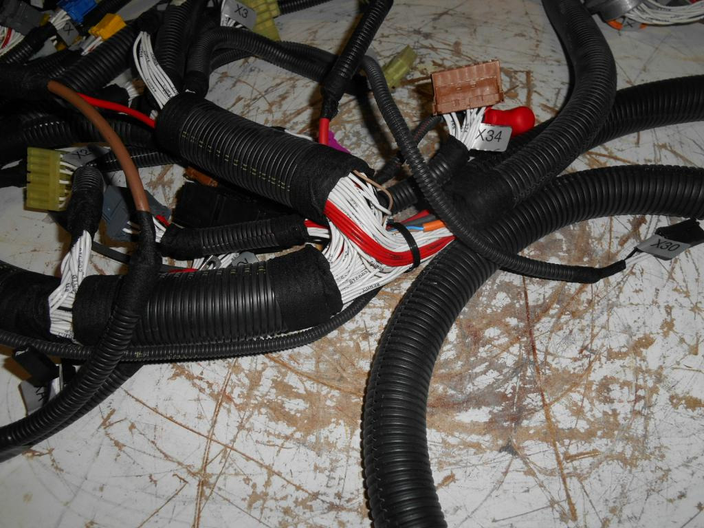 Kabel/ Kawat harness untuk Peralatan konstruksi baru Case 76077923 -: gambar 6