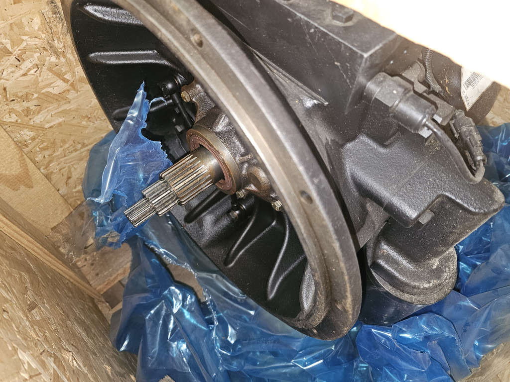 Case 84327511 - 84327511R - Gearbox untuk Peralatan konstruksi: gambar 3 Case 84327511 - 84327511R - Gearbox untuk Peralatan konstruksi: gambar 3