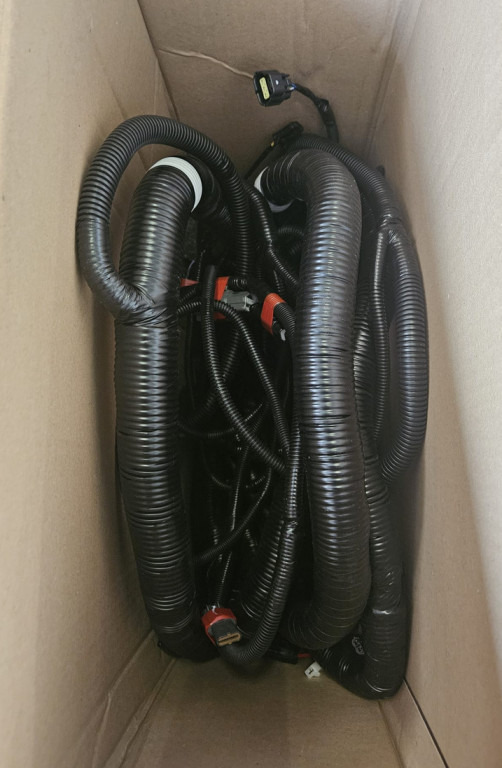 Case KSR13404 - KSR13401 - Kabel/ Kawat harness untuk Peralatan konstruksi: gambar 3 Case KSR13404 - KSR13401 - Kabel/ Kawat harness untuk Peralatan konstruksi: gambar 3