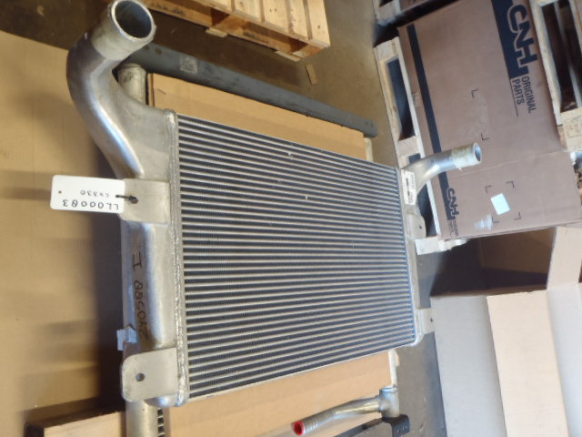 Case LL00083 - Intercooler untuk Peralatan konstruksi: gambar 1 Case LL00083 - Intercooler untuk Peralatan konstruksi: gambar 1