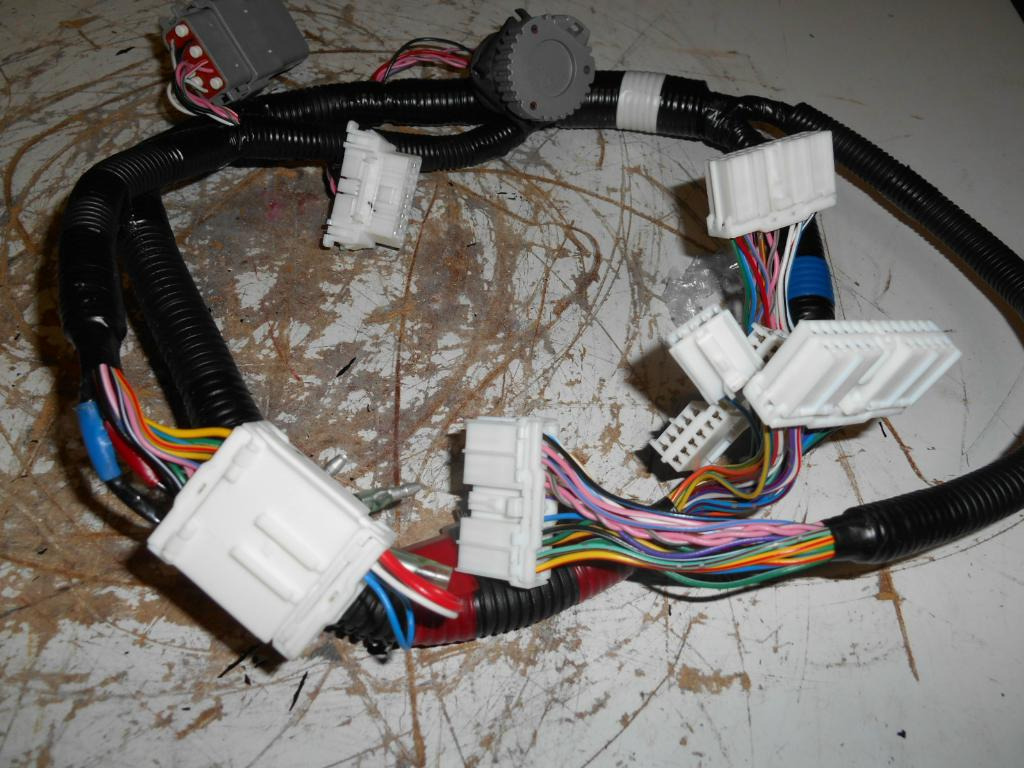 Case MFR71231 - MFR70850 - Kabel/ Kawat harness untuk Peralatan konstruksi: gambar 1 Case MFR71231 - MFR70850 - Kabel/ Kawat harness untuk Peralatan konstruksi: gambar 1