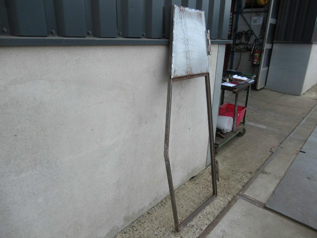 Caterpillar 1857538 - Pintu dan bagian untuk Peralatan konstruksi: gambar 3 Caterpillar 1857538 - Pintu dan bagian untuk Peralatan konstruksi: gambar 3