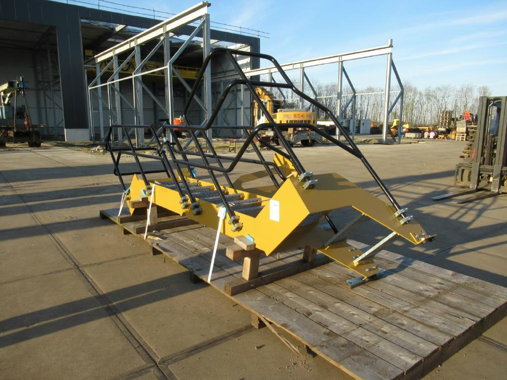 Caterpillar 4778550 - 3767608 - Pintu dan bagian untuk Peralatan konstruksi: gambar 2 Caterpillar 4778550 - 3767608 - Pintu dan bagian untuk Peralatan konstruksi: gambar 2