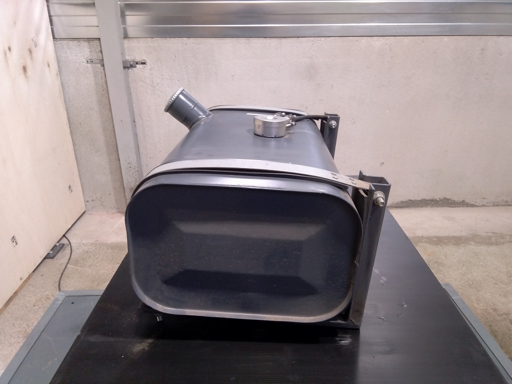 Deutz Standard - - Tangki bahan bakar untuk Peralatan konstruksi: gambar 2 Deutz Standard - - Tangki bahan bakar untuk Peralatan konstruksi: gambar 2