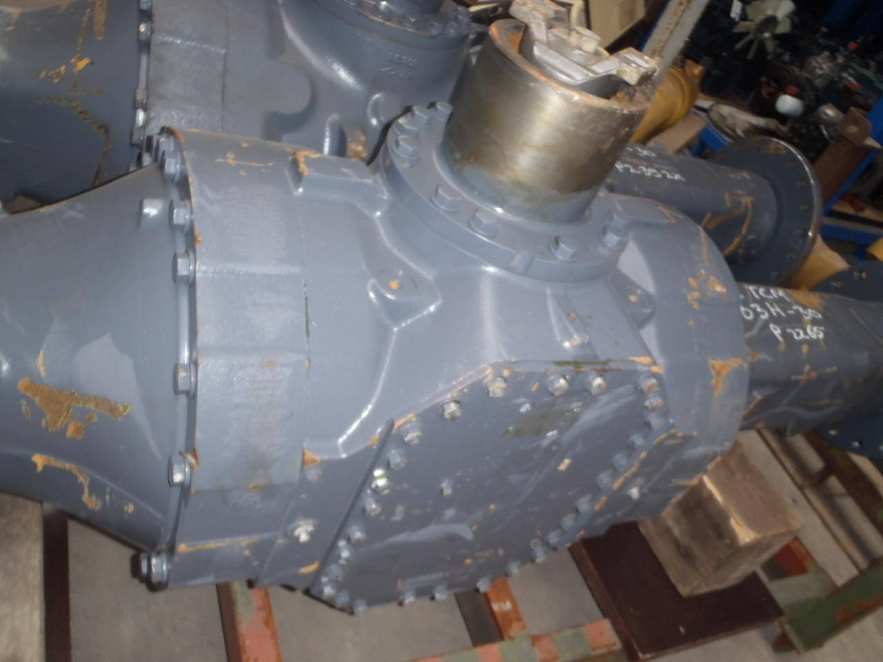 Hitachi 163H3-00031 - As roda depan untuk Peralatan konstruksi: gambar 2 Hitachi 163H3-00031 - As roda depan untuk Peralatan konstruksi: gambar 2