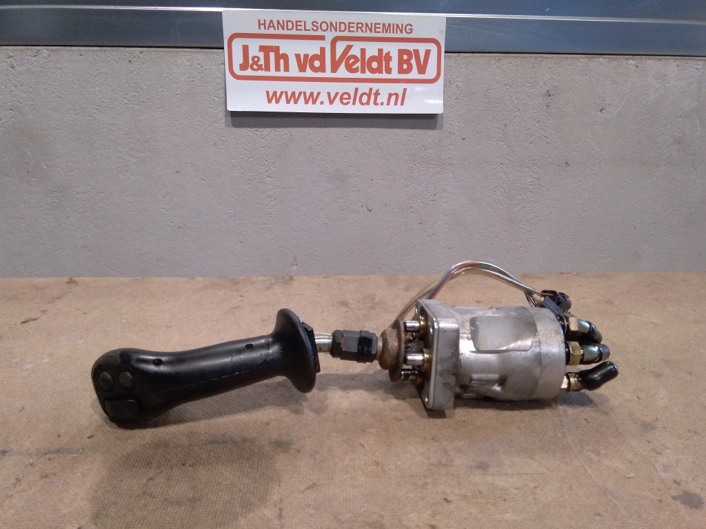 Hitachi 4476331 - Kabin dan interior untuk Peralatan konstruksi: gambar 3 Hitachi 4476331 - Kabin dan interior untuk Peralatan konstruksi: gambar 3