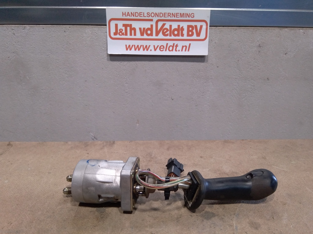 Hitachi 4476331 - Kabin dan interior untuk Peralatan konstruksi: gambar 3 Hitachi 4476331 - Kabin dan interior untuk Peralatan konstruksi: gambar 3