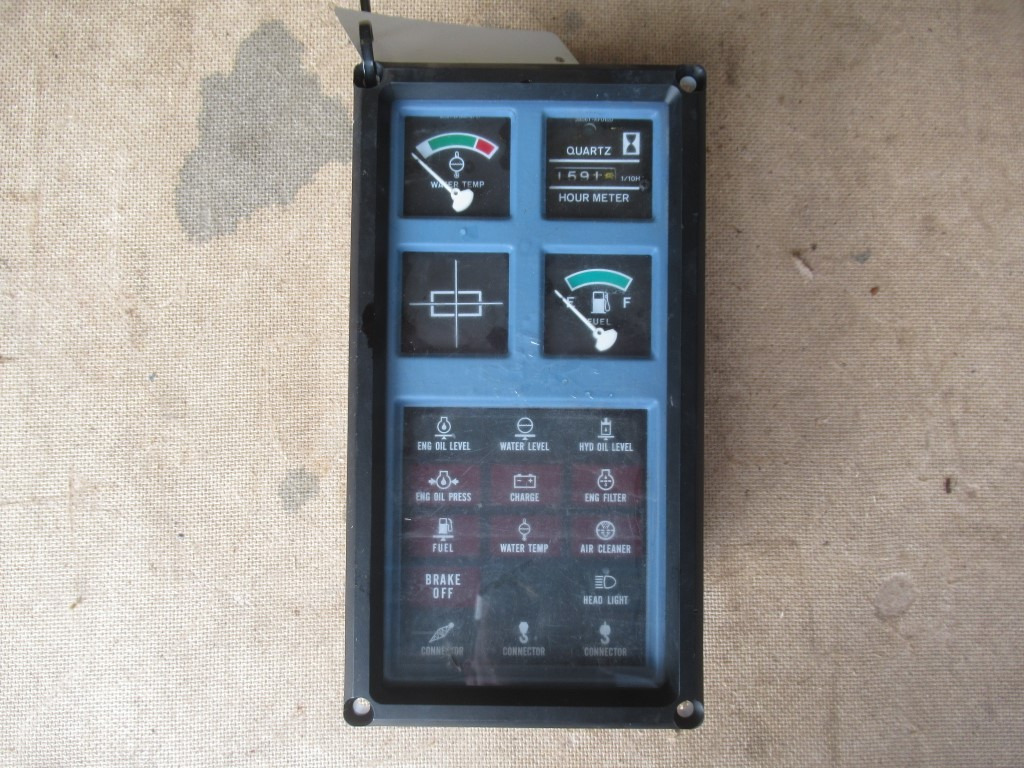 Hitachi KH150-3 - - Dasbor untuk Peralatan konstruksi: gambar 1 Hitachi KH150-3 - - Dasbor untuk Peralatan konstruksi: gambar 1