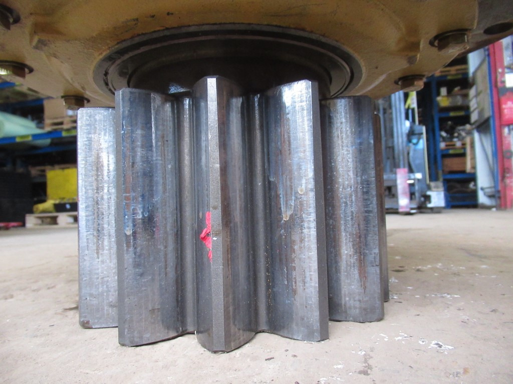 Komatsu 209-26-00040 - Motor ayun untuk Peralatan konstruksi: gambar 3 Komatsu 209-26-00040 - Motor ayun untuk Peralatan konstruksi: gambar 3