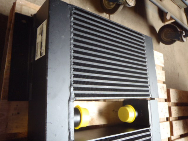 New Holland 6914286 - Intercooler untuk Peralatan konstruksi: gambar 2 New Holland 6914286 - Intercooler untuk Peralatan konstruksi: gambar 2