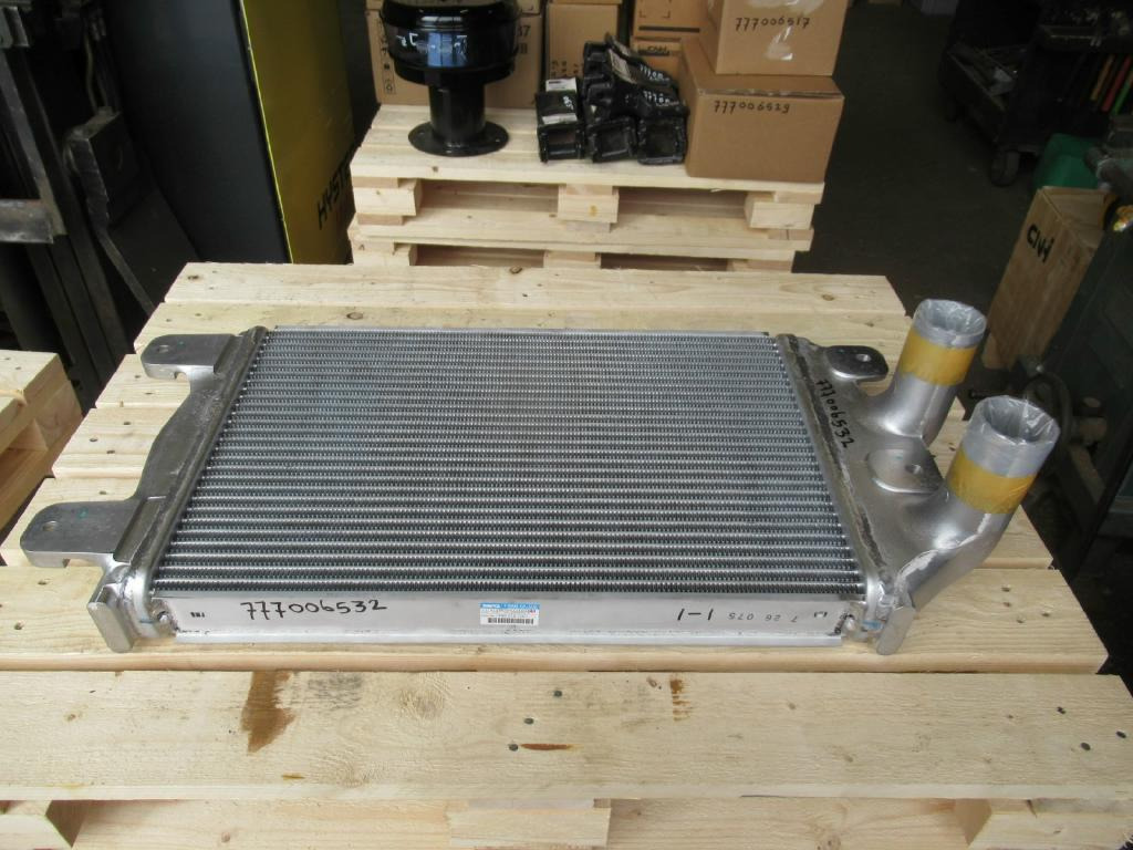 New Holland YM05P00009S003 - 72211202 - Intercooler untuk Peralatan pertanian: gambar 1 New Holland YM05P00009S003 - 72211202 - Intercooler untuk Peralatan pertanian: gambar 1