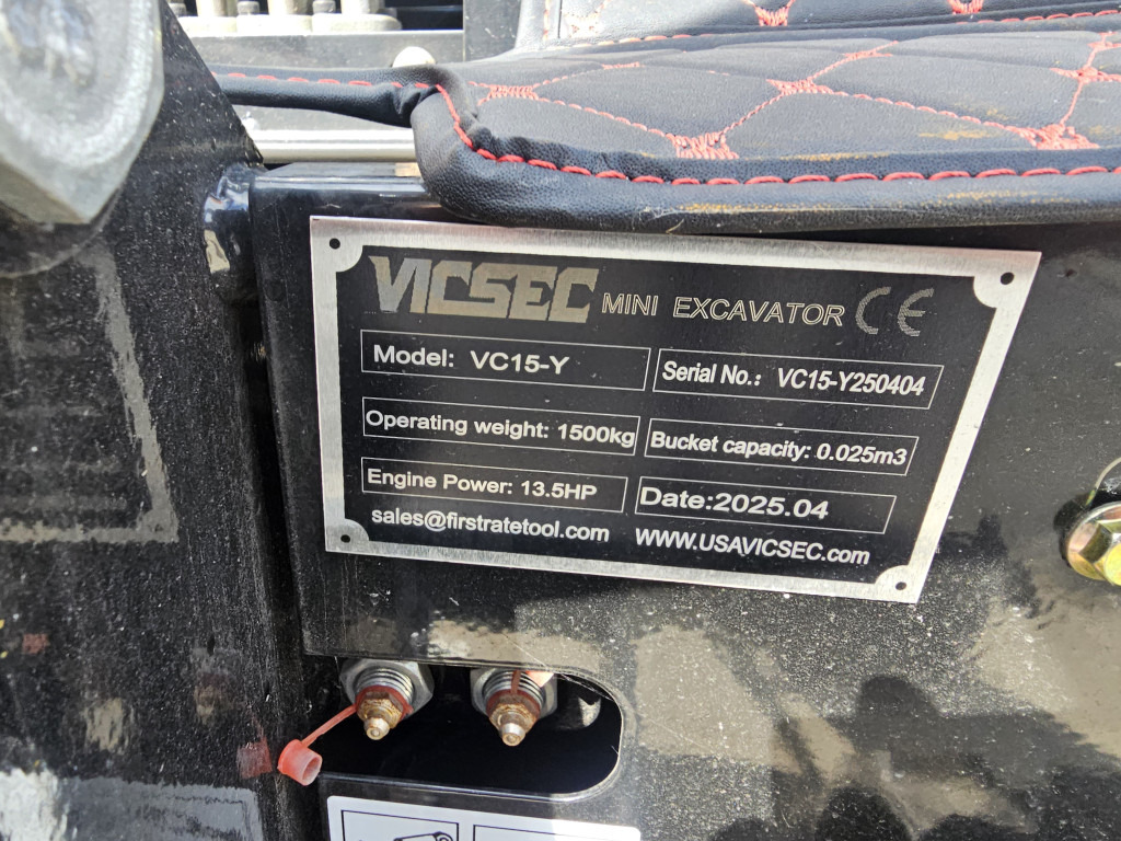 Vicsec VC15-Y - Ekskavator mini: gambar 5 Vicsec VC15-Y - Ekskavator mini: gambar 5